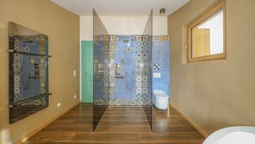 Thumbnail von Einzigartiges Anwesen in Toplage mit Blick auf den Schwarzsee