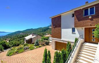 Thumbnail von Villa mit Pool und schönem Meerblick