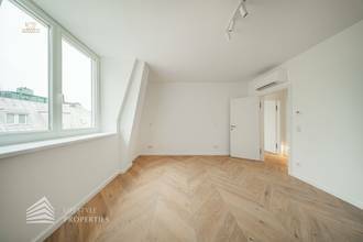 Thumbnail von Elegante 4-Zimmer Wohnung mit Terrasse, Erstbezug!