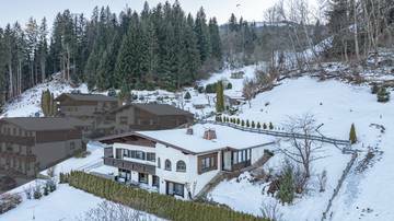 Thumbnail von Grundstück in Toplage mit Baugenehmigung für 2 Luxusvillen