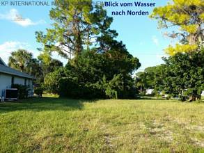 Thumbnail von ***Baugrundstück in TOPLAGE - direkt am Motorboot-Kanal***