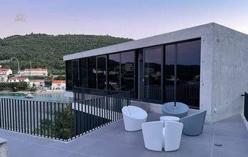 Thumbnail von Representative luxury villa directly by the sea, Korcula region