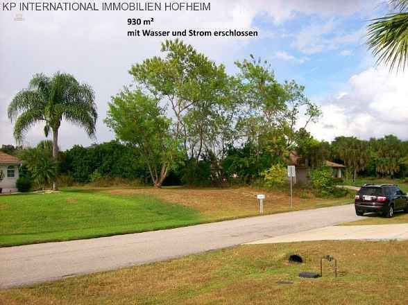 TOP INVESTMENT*** PRIME LOCATION: Building plot on kayak route - Sarasota County***