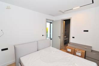 Thumbnail von Moderne Villa mit Swimmingpool