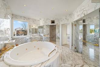 Thumbnail von Elegante Villa mit Pool und Doppelgarage in Pötzleinsdorfer Aussichtslage!