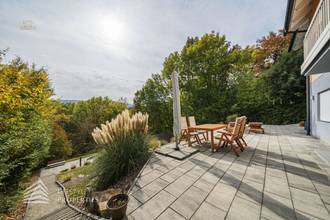 Thumbnail von Modernes, möbliertes Einfamilienhaus mit Garten und Pool in Ruhelage