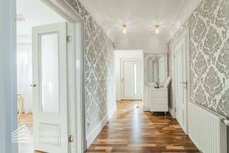 Thumbnail von Großzügiges Einfamilienhaus mit schönem Garten, Nähe Alte Donau