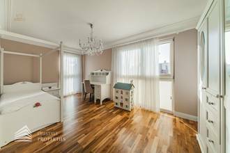 Thumbnail von Großzügiges Einfamilienhaus mit schönem Garten, Nähe Alte Donau