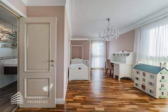 Thumbnail von Großzügiges Einfamilienhaus mit schönem Garten, Nähe Alte Donau