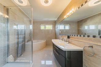 Thumbnail von Wunderschönes, möbliertes Einfamilienhaus mit schönem Garten, Nähe Alte Donau