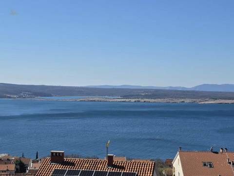 Geräumige Wohnung mit wunderschönem Meerblick