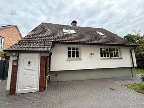 Thumbnail von Weihnachten im neuen Zuhause - Provisionsfreies Familienidyll zum Wohlfühlen