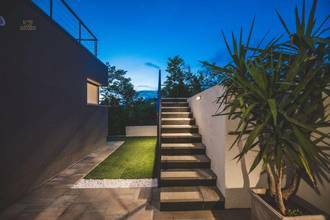 Thumbnail von Nowoczesna willa z tarasem na dachu w pobliżu wybrzeża, region Crikvenica