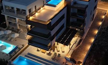 Thumbnail von Neues Penthouse mit Swimmingpool auf der Dachterrasse