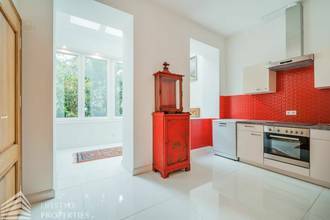 Thumbnail von Luxuriöse 12-Zimmer-Villa mit Wellnessbereich Nähe Gersthof