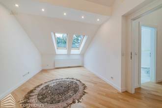 Thumbnail von Luxuriöse 12-Zimmer-Villa mit Wellnessbereich Nähe Gersthof