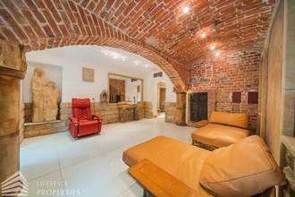 Thumbnail von Luxuriöse 12-Zimmer-Villa mit Wellnessbereich Nähe Gersthof