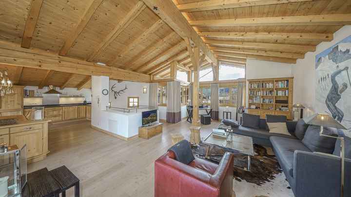 Exklusive Haushälfte in sonniger Top-Ruhelage