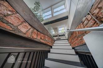 Thumbnail von Einzigartige 5-Zimmer Loftwohnung mit Terrasse und Werkstatt im 6. Bezirk