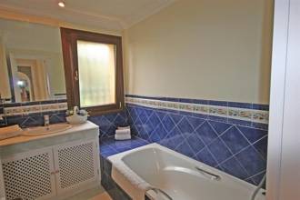 Thumbnail von Luxus-Villa in El Paraiso R137481