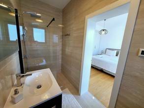 Thumbnail von Moderne Villa mit Meerblick