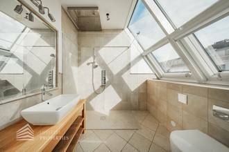 Thumbnail von Exklusives 4-Zimmer Penthouse mit zwei Terrassen, Nähe Oper