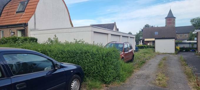 3 EFH mit 8 Garagen Objekt 7174