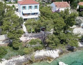 Thumbnail von Attraktive Villa in der 1. Reihe zum Meer