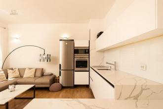 Thumbnail von Modern eingerichtete Wohnung mit schönem Meerblick