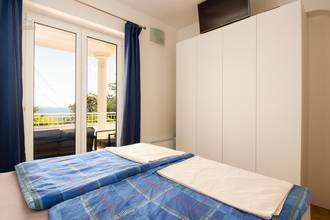 Thumbnail von Modern eingerichtete Wohnung mit schönem Meerblick