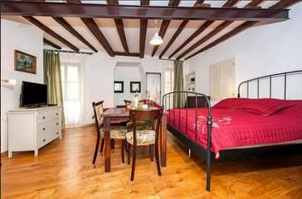 Thumbnail von Townhouse with 4 studios and a rooftop terrace with sea view