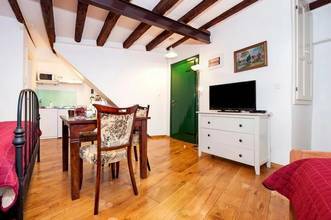 Thumbnail von Townhouse with 4 studios and a rooftop terrace with sea view