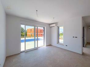 Thumbnail von Maisonettewohnung mit Garten und Swimmingpool