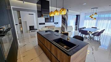 Thumbnail von Современная вилла с бассейном и красивым видом на море