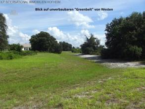 Thumbnail von ***Nobles terrein - slechts enkele meters van het meer verwijderd***