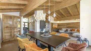 Thumbnail von ゴルフコースのすぐそばにあるプール付きのエクスクルーシブなシャレー