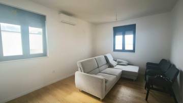 Thumbnail von Modernes Penthouse mit Dachterrasse und Panorama-Meerblick