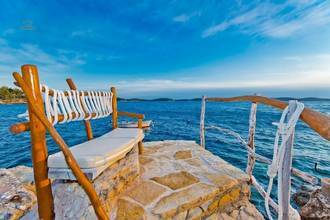 Thumbnail von Haus mit mehreren Wohnungen in traumhafter Lage direkt am Meeresufer