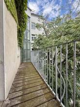 Thumbnail von Helle Wohnung mit Balkon auf ganzer Etage zzgl. Rohdachboden, Nähe Einsiedlerpark