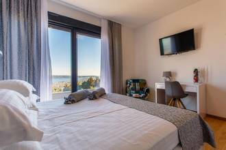 Thumbnail von Moderne Luxusvilla mit Pool und Meerblick, Region Split