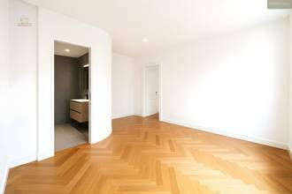 Thumbnail von Cottage-Familienvilla in begehrter Lage des 18. Bezirks