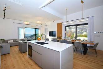 Thumbnail von Moderne Villa mit Stadt- und Meerblick, Region Split