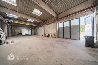 Thumbnail von Attraktives Gewerbejuwel: Lagerhalle + Büroflächen mit Photovoltaik direkt am Bahnhof