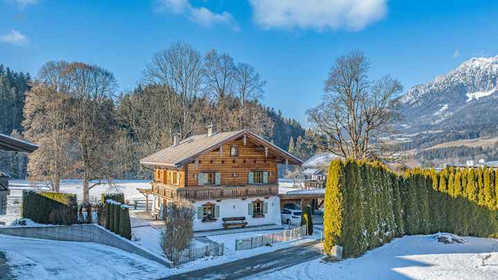 Gemütliches Alpenchalet in sonniger Ruhelage mit Kaiserblick