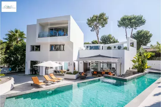 Moraira - Ref. NL-NLD1475 Atemberaubende Villa mit 4 Schlafzimmern und 4 Bädern in Moraira