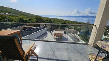 Thumbnail von Moderne Villa mit Swimmingpool (2 Wohneinheiten)