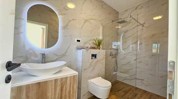 Thumbnail von Mediterrane Villa mit Swimmingpool und Panorama-Meerblick