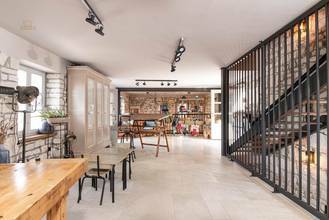 Thumbnail von Barrierefreies Anwesen mit zwei Steinhäusern und Swimmingpool