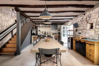 Thumbnail von Barrierefreies Anwesen mit zwei Steinhäusern und Swimmingpool