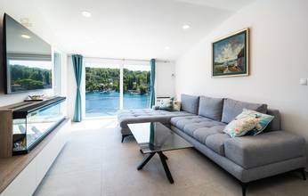 Thumbnail von Mediterranes Haus in der 1. Reihe zum Meer